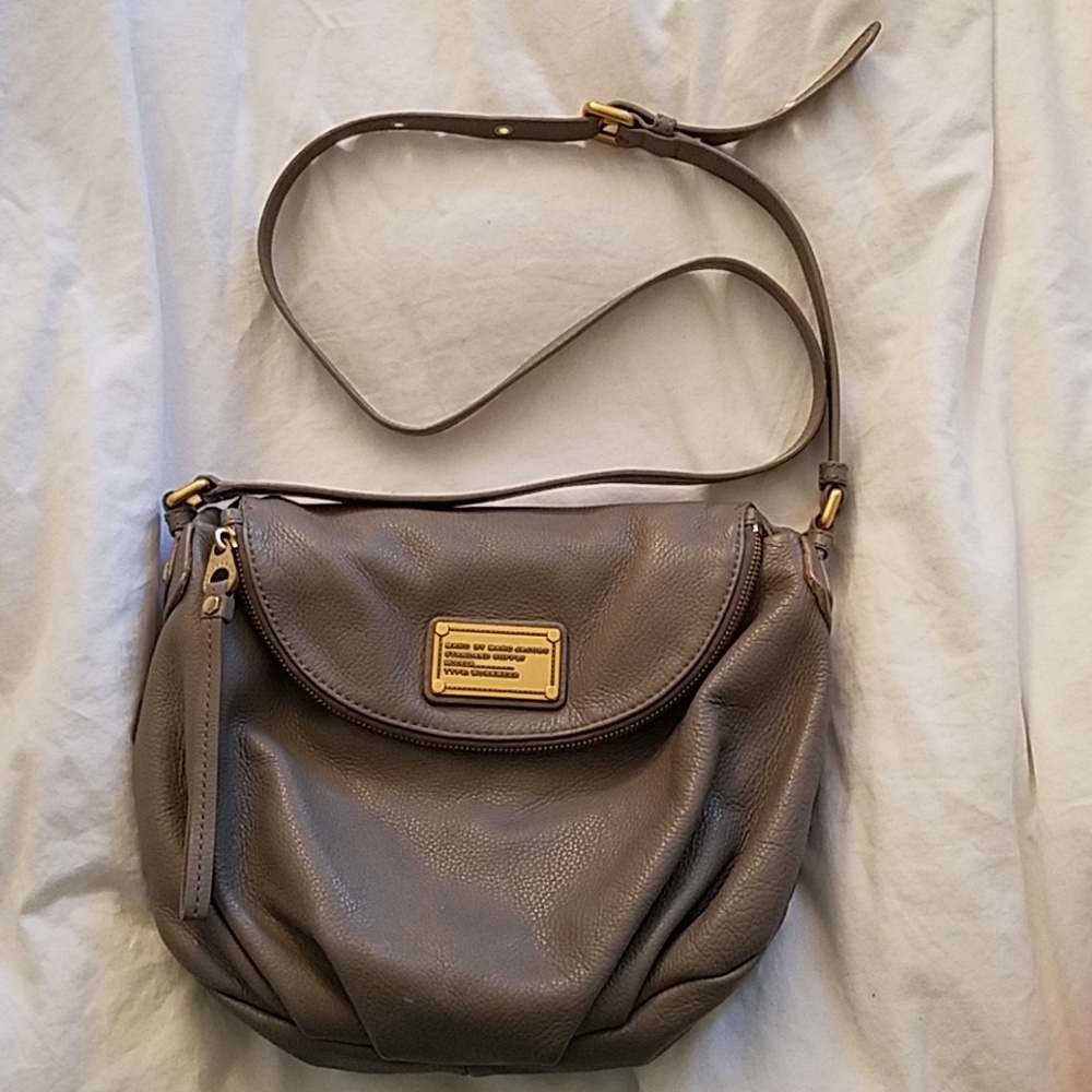 Marc Jacobs cross body purse